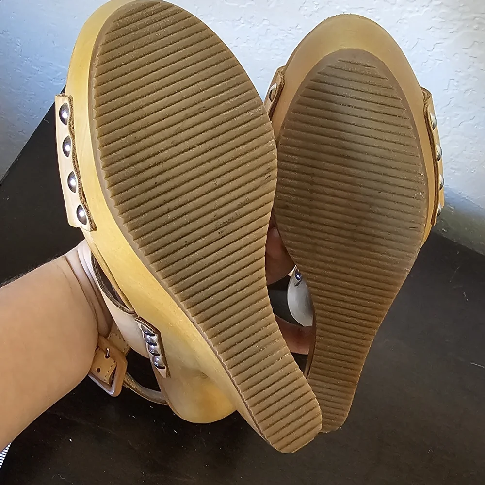 Luxury rebel shoes,‎ size 6